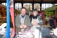 les_halles_de_narbonne_animation_promotion_produits_tripiers_interbev_benoit_carquet_champion_de_france_cuisine_plancha-23-11-2013-01