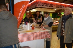 les_halles_de_narbonne_animation_promotion_produits_tripiers_interbev_benoit_carquet_champion_de_france_cuisine_plancha-23-11-2013-05