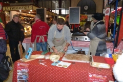 les_halles_de_narbonne_animation_promotion_produits_tripiers_interbev_benoit_carquet_champion_de_france_cuisine_plancha-23-11-2013-44