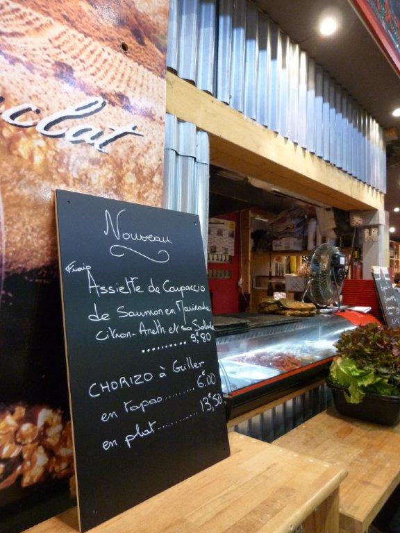 les_halles_de_narbonne_les_tapas_de_la_clape_firat_abbas_caviste_vin_tapas_manger_restaurant-01