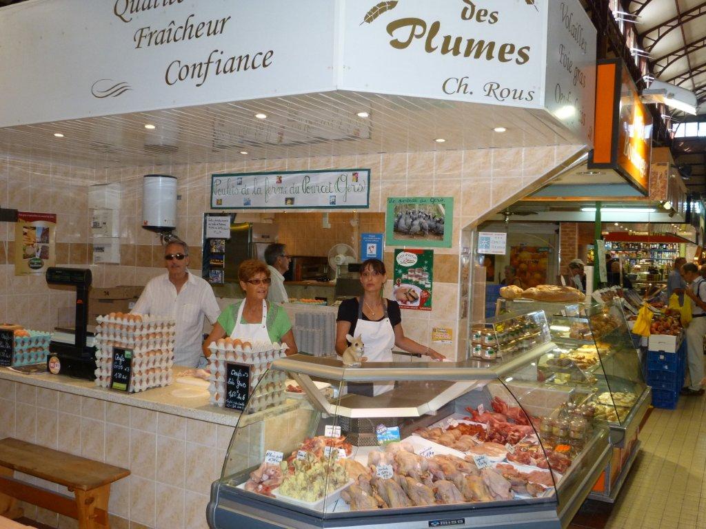 les_halles_de_narbonne_volaillerie_rous_confits_poulets_fermiers_volailles-14