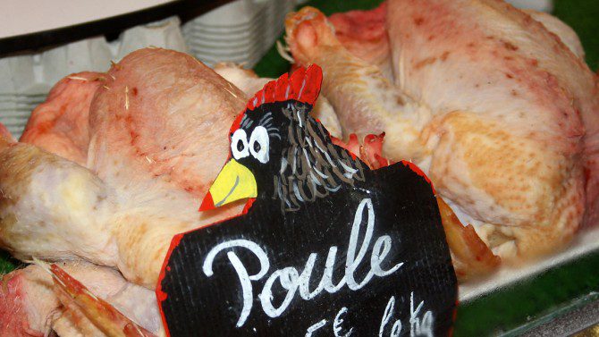 Produits_halles_narbonne_volaille_poule