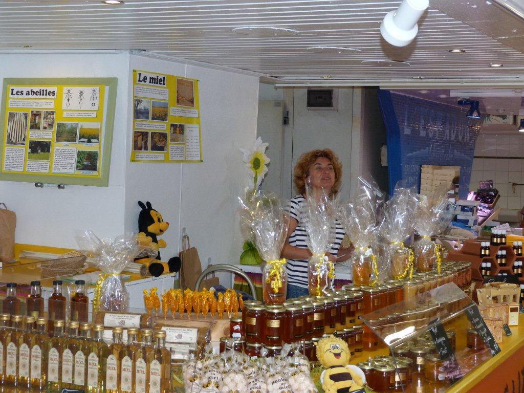 halles_narbonne_la-ruche-des-halles_miel_propolis_gelee-royale_sucettes_bonbons_03