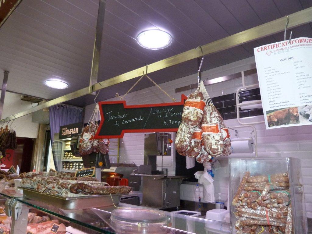 les_halles_de_narbonne_boucherie_charcuterie_chez_bebelle_12