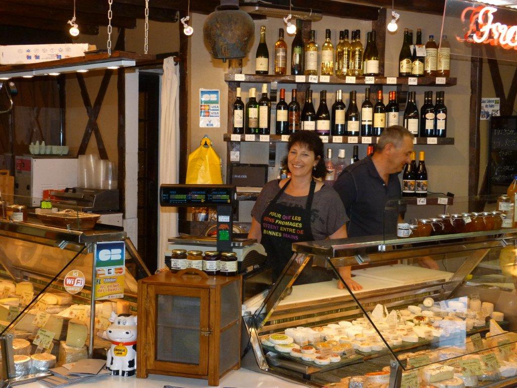 les_halles_de_narbonne_le_haloir_fromagerie_nabonne-02