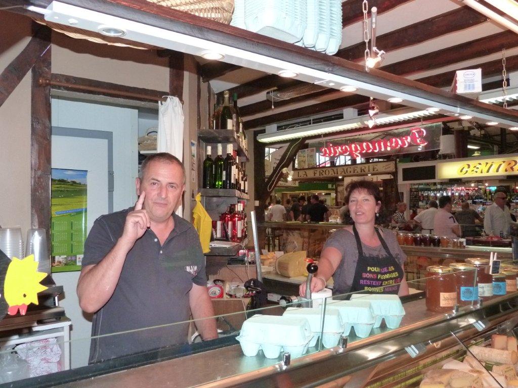 les_halles_de_narbonne_le_haloir_fromagerie_nabonne-07