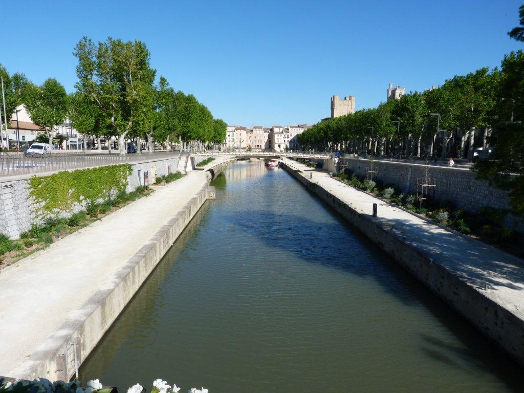 halles_narbonne_generalites_canal_velo_parking-03