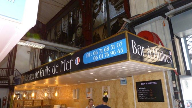 halles_narbonne_bar_a_huitres_eychenne_01