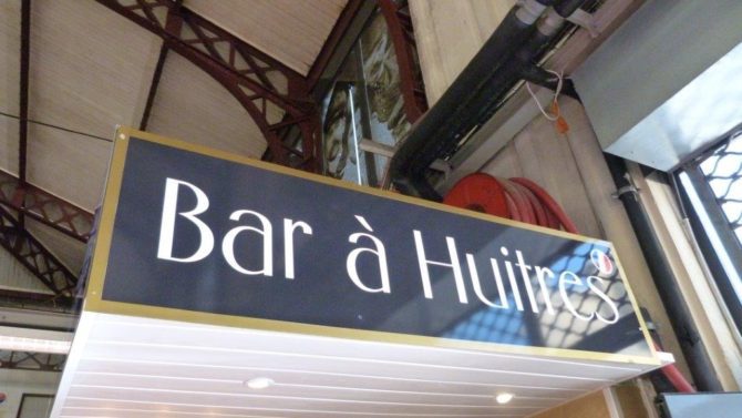 halles_narbonne_bar_a_huitres_eychenne_03