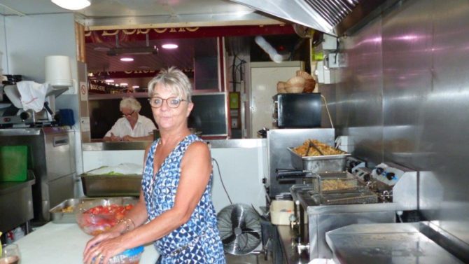 halles_narbonne_bar_comptoir_des_halles_03