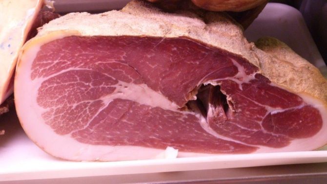 halles_narbonne_boucherie_charcuterie_bareil_commercants_artisans_halles_18