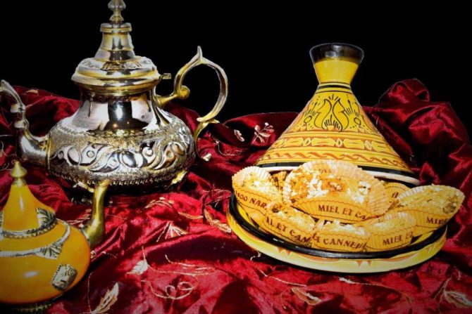 halles_narbonne_miel-et-cannelle_specialites_orientales-06