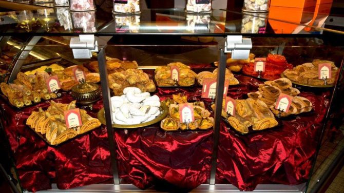 halles_narbonne_miel-et-cannelle_specialites_orientales-40