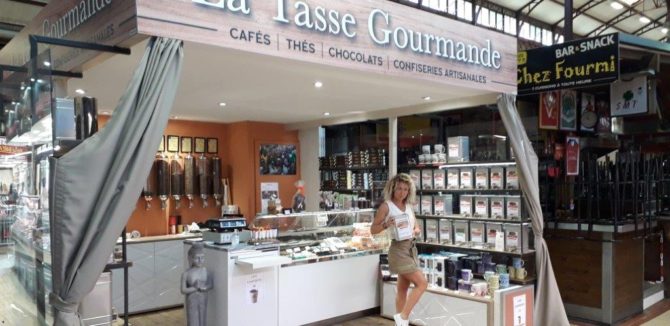 la_tasse_gourmande_halles_narbonne_cafe_thes_chocolats_bonbons_souvenirs-08