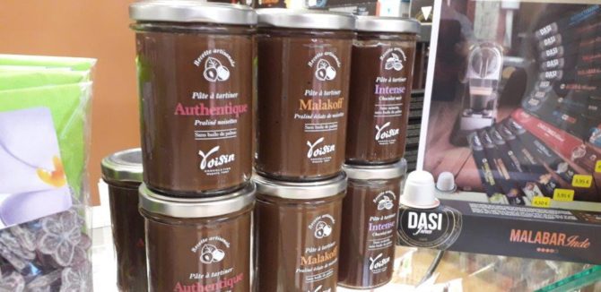 la_tasse_gourmande_halles_narbonne_cafe_thes_chocolats_bonbons_souvenirs-20