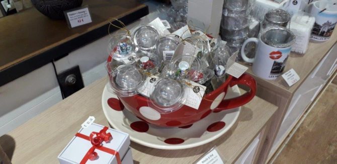 la_tasse_gourmande_halles_narbonne_cafe_thes_chocolats_bonbons_souvenirs-28