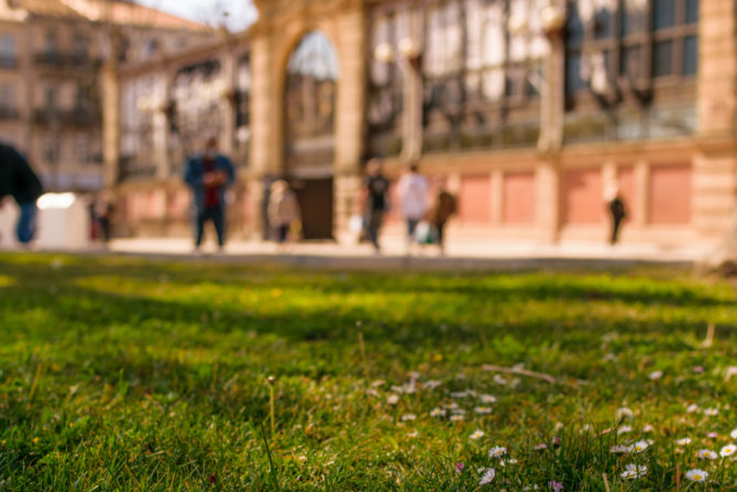 LA ROBE EN HABIT DE PRINTEMPS
