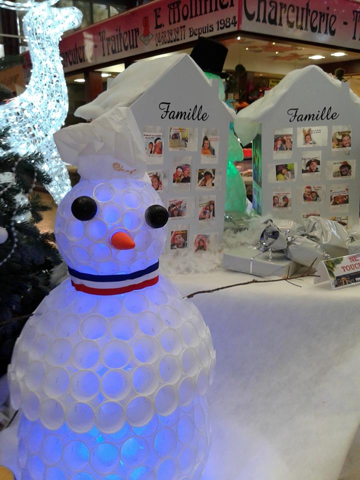 decor_noel_halles_narbonne_noel_tout_en_blanc_2015