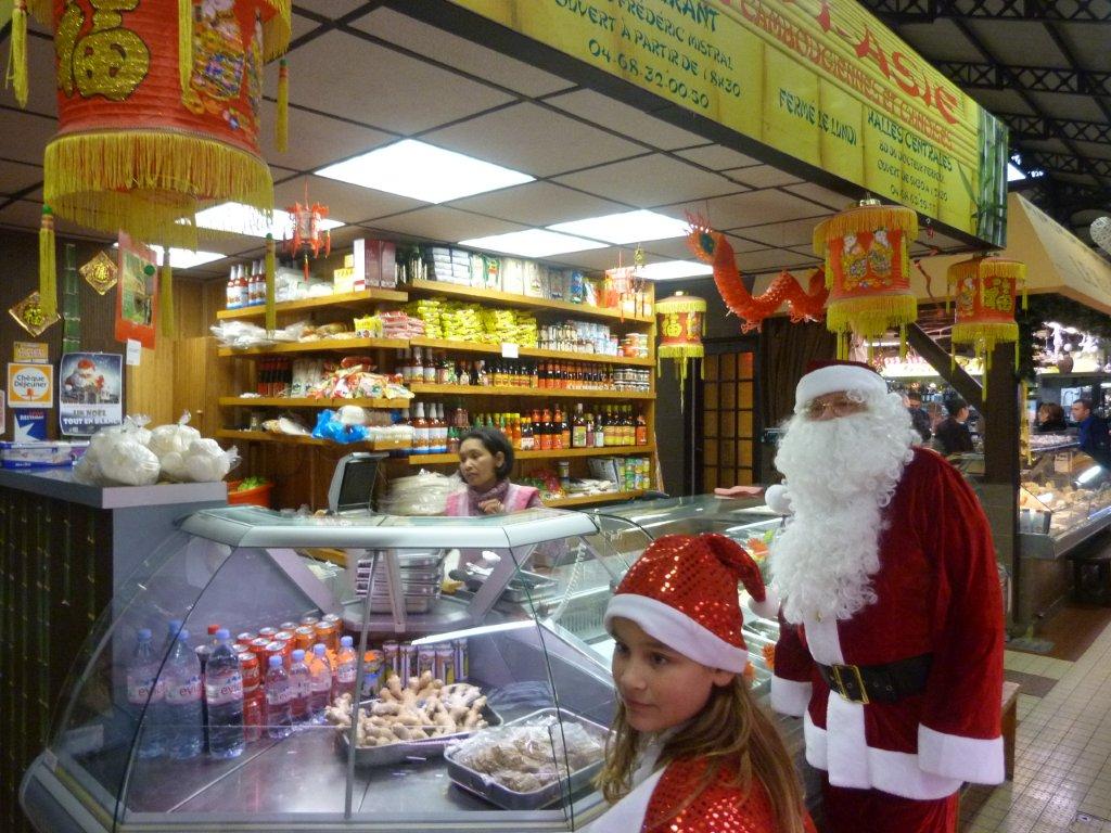 halles_narbonne_programme_fetes_fin_annee_noel_animations_culinaire_kioskasie_makis_sashimis_sushis_parade_pere_noel_2015-11