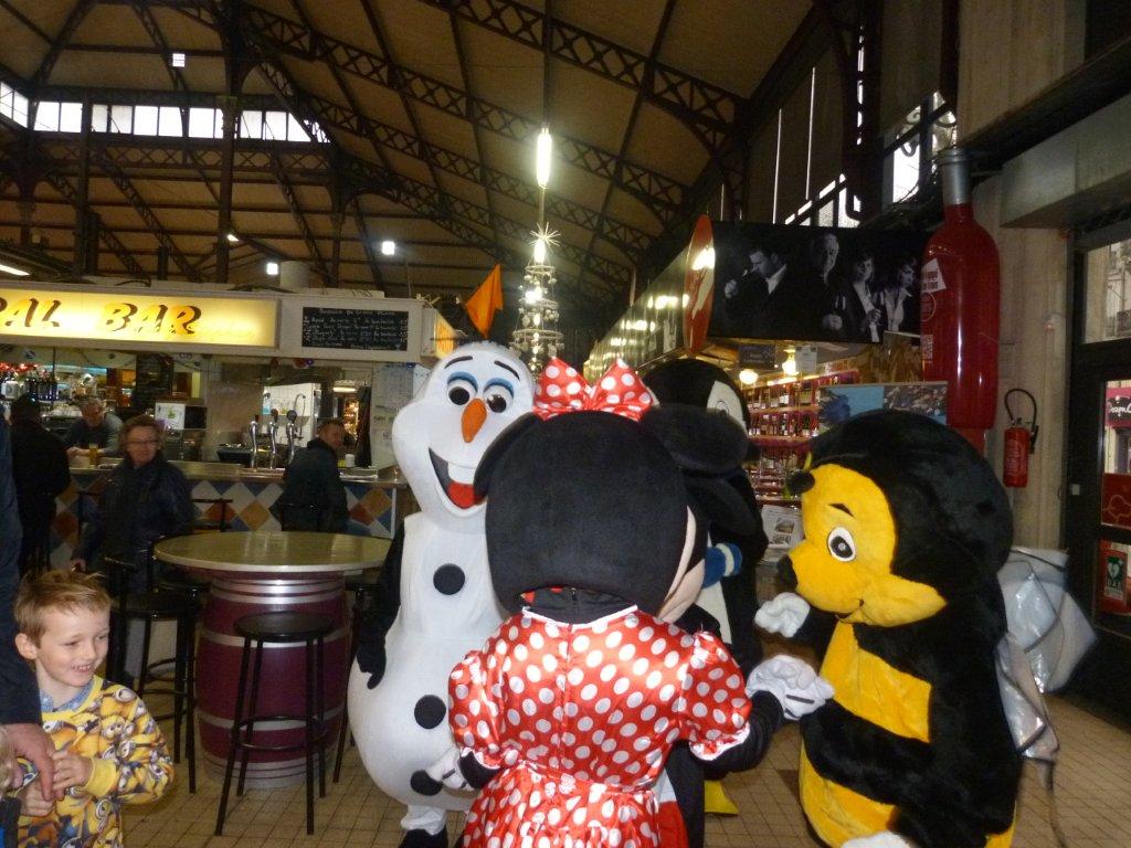 halles_narbonne_programme_fetes_fin_annee_noel_animations_culinaire_kioskasie_makis_sashimis_sushis_parade_pere_noel_2015-16