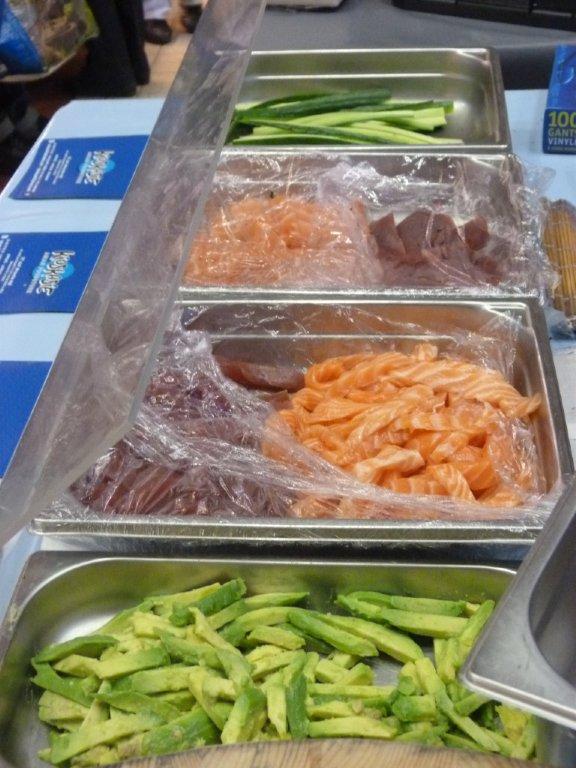halles_narbonne_programme_fetes_fin_annee_noel_animations_culinaire_kioskasie_makis_sashimis_sushis_parade_pere_noel_2015-22