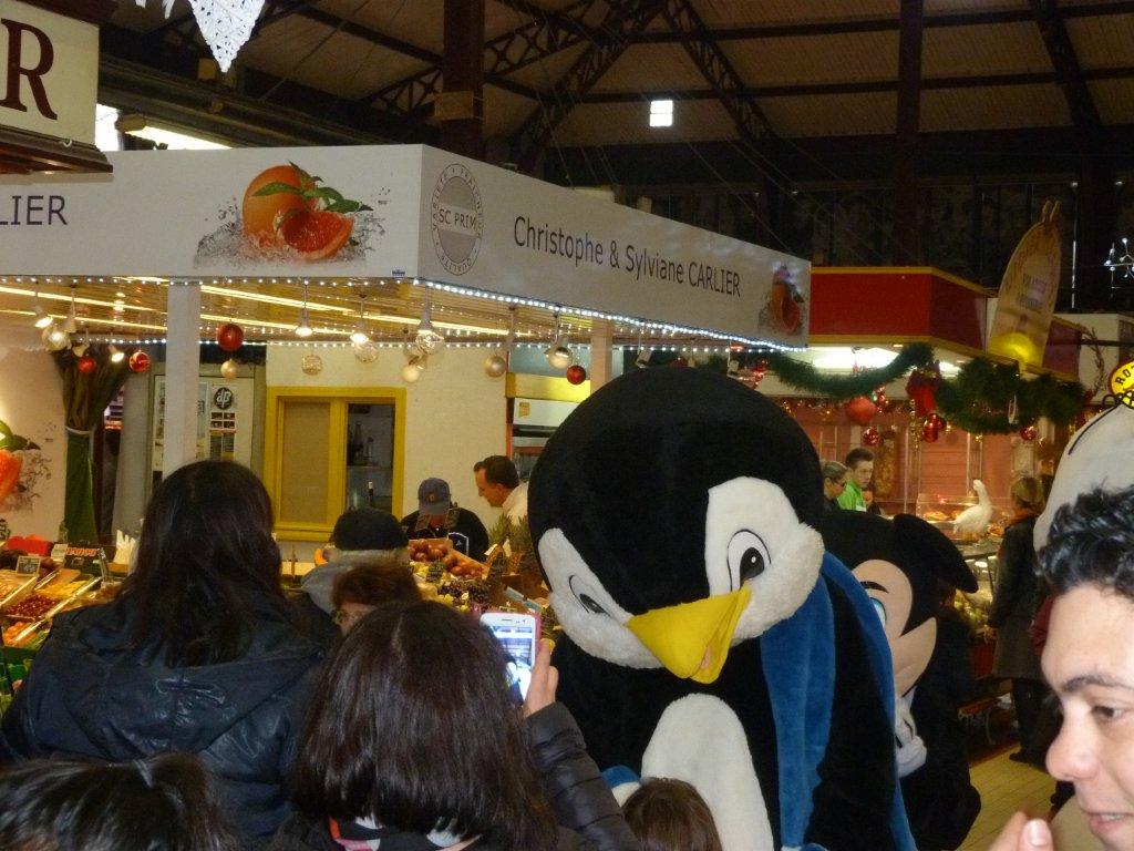 halles_narbonne_programme_fetes_fin_annee_noel_animations_culinaire_kioskasie_makis_sashimis_sushis_parade_pere_noel_2015-50