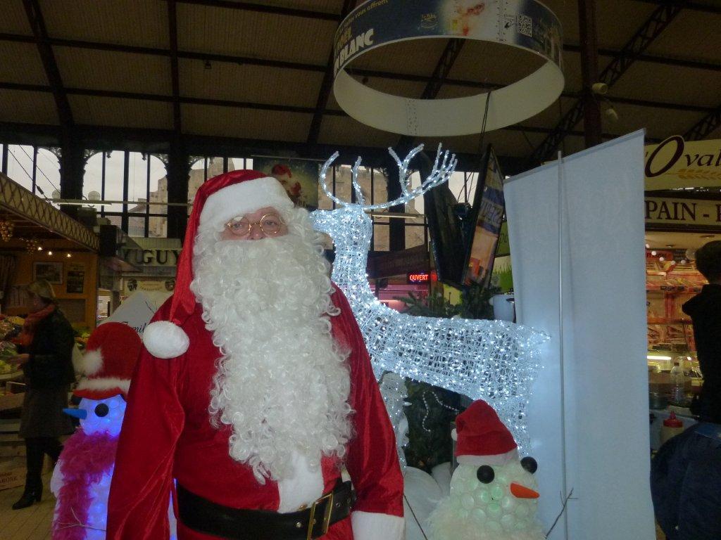 halles_narbonne_programme_fetes_fin_annee_noel_animations_culinaire_kioskasie_makis_sashimis_sushis_parade_pere_noel_2015-56