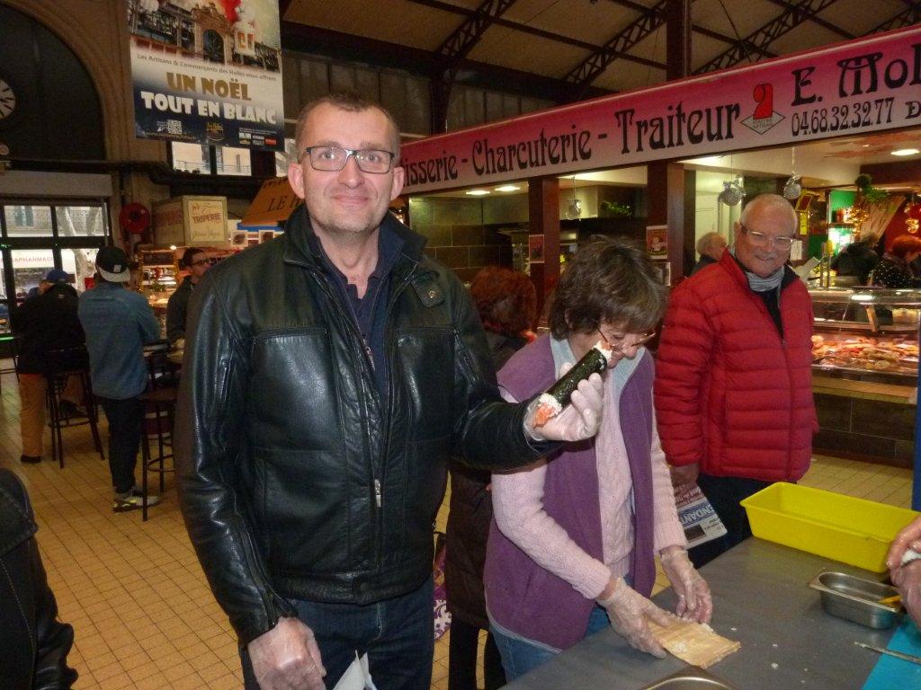 halles_narbonne_programme_fetes_fin_annee_noel_animations_culinaire_kioskasie_makis_sashimis_sushis_parade_pere_noel_2015-64