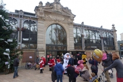 halles_narbonne_programme_fetes_fin_annee_noel_animations_culinaire_kioskasie_makis_sashimis_sushis_parade_pere_noel_2015-30