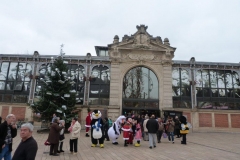 halles_narbonne_programme_fetes_fin_annee_noel_animations_culinaire_kioskasie_makis_sashimis_sushis_parade_pere_noel_2015-45