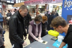 halles_narbonne_programme_fetes_fin_annee_noel_animations_culinaire_kioskasie_makis_sashimis_sushis_parade_pere_noel_2015-63